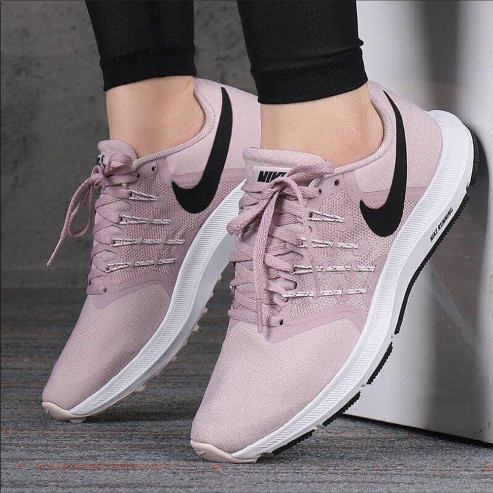 🌸 NIKE RUN SWIFT Sneakers Running Shoes NWT - Picture 3 of 11